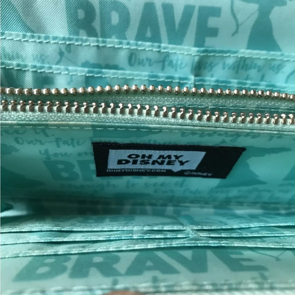 DISNEY “Oh My Disney “ BRAVE Movie Wallet DISNEY STORE Sea-foam Green - Picture 5 of 10